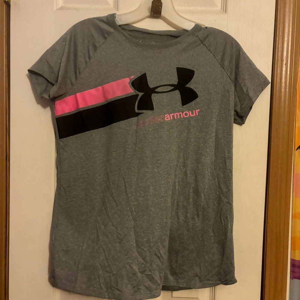 Grey Under Armour Logo T-Shirt with Pink and Black Graphic - YXL/Women’s Small